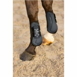 2022 HV Polo Franka Tendon And Fetlock Boots Set 2802093452 - Navy -THE DRILLSHED Shop 5344 202220HV20Polo20Franka20Tendon20And20Fetlock20Boots20Set20280209345220 20Navy20Close20Up.700x700